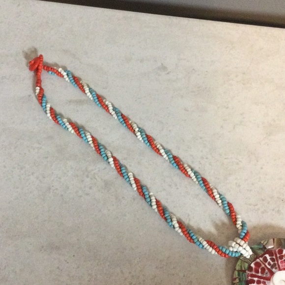 3 strand twisted bead necklace with 2” round abalone shell drop - Picture 4 of 7